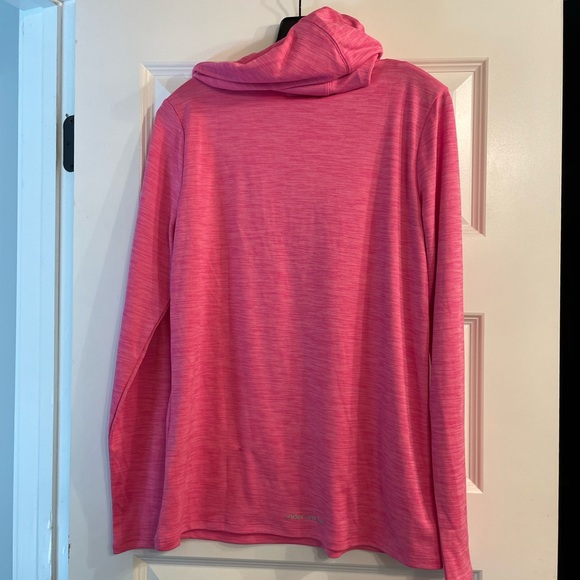 Heat Gear pink athletic running long sleeve with hood- M - Picture 2 of 2
